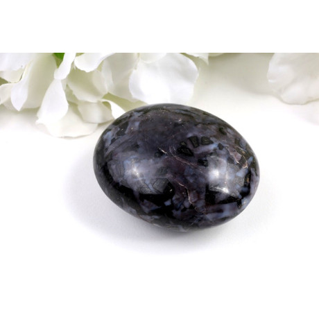 Hmatka Gabro 152g - Madagaskar | Ochranný kámen 62mm