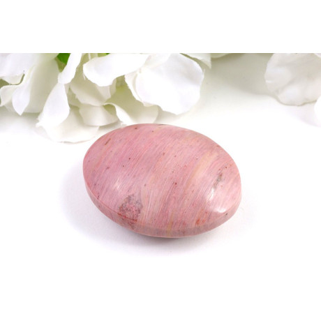 Hmatka růžový rodonit 60x47x25 mm - harmonie a láska