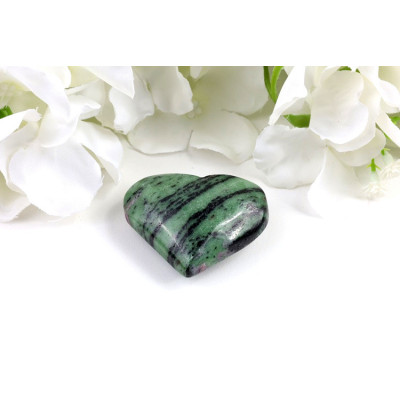 Srdce rubín v zoisitu 47×40 mm - přírodní minerál