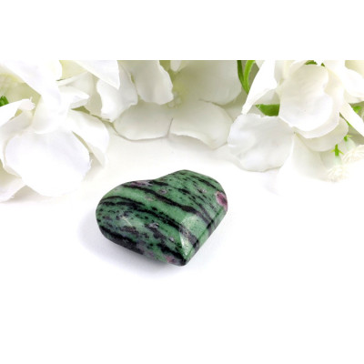 Srdce rubín v zoisitu 47×40 mm - přírodní minerál