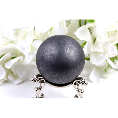 Koule šungit neleštěný 58mm - přírodní ochranný kámen