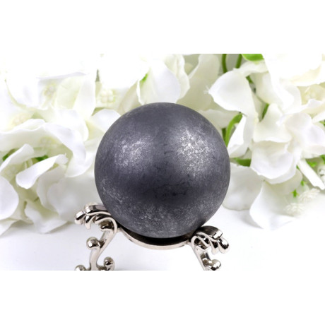 Koule šungit neleštěný 58 mm | Ruský minerál ochránce