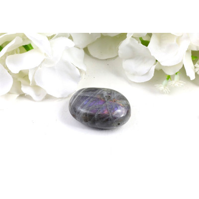 Tromlovaný labradorit 39x29x17 mm | Modrý lesk