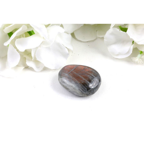 Tromlovaný labradorit 37x29x16 mm | Modrý lesk