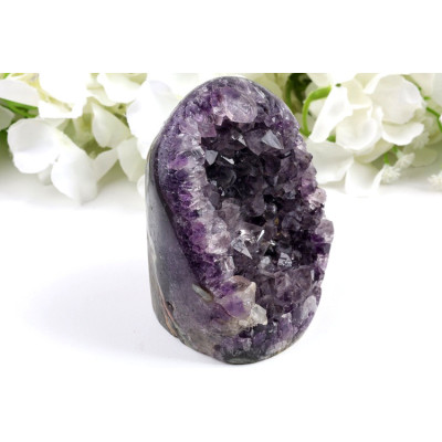 Ametyst geoda 100x74x72mm Brazílie | levnemineraly.cz