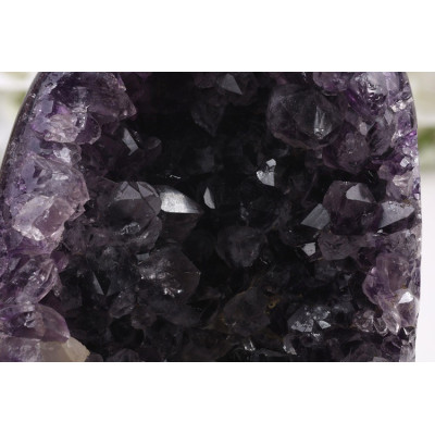 Ametyst geoda 100x74x72mm Brazílie | levnemineraly.cz