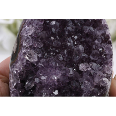 Ametyst geoda 65x70x68 mm - Kompaktní fialový kámen