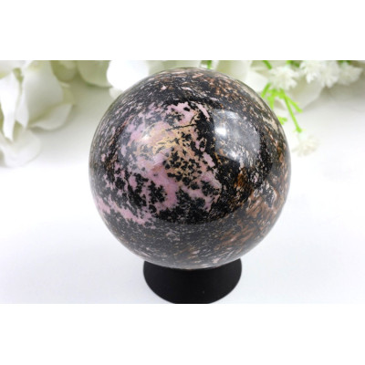 Rodonit koule 63 mm, 467 g - přírodní kámen z Číny