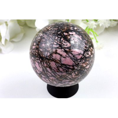 Rodonit koule 63 mm, 467 g - přírodní kámen z Číny