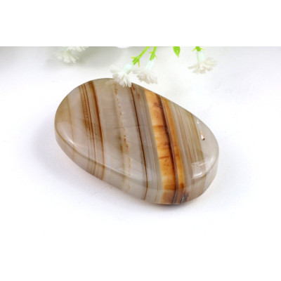 Hnědý achát hmatka 63x40x18mm | Penízkový vzor | Minerály