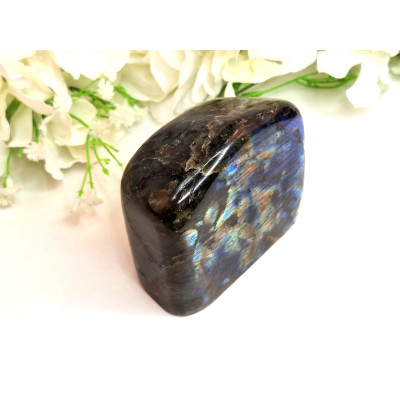 Labradorit 80x80x38 mm - modrá labradorescence 565 g