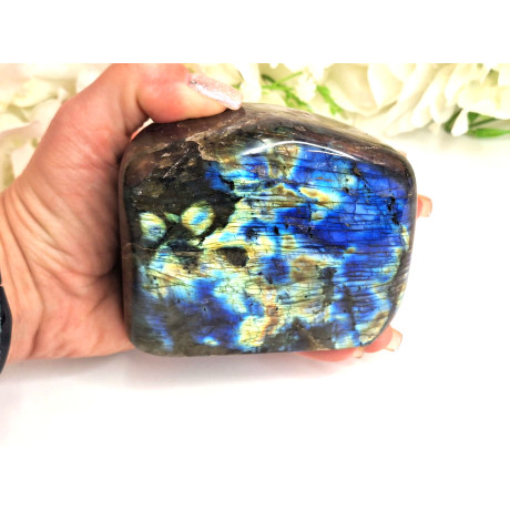 Labradorit 80x80x38 mm - modrá labradorescence 565 g