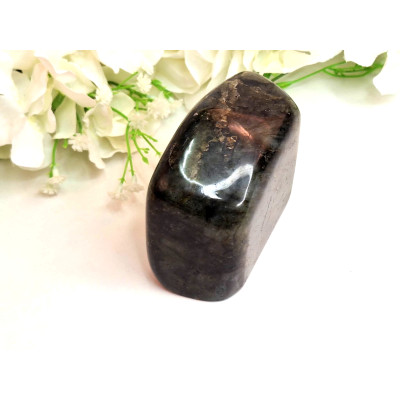 Labradorit 80x80x38 mm - modrá labradorescence 565 g