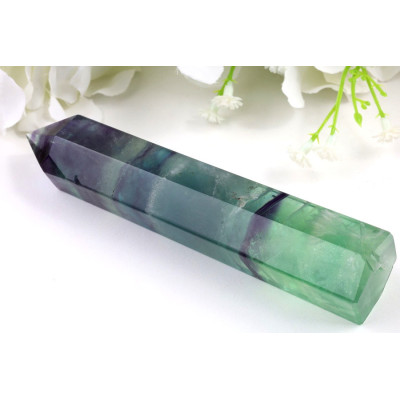 Obelisk fluorit č. 520 (128x30x26 mm) | Levné Minerály