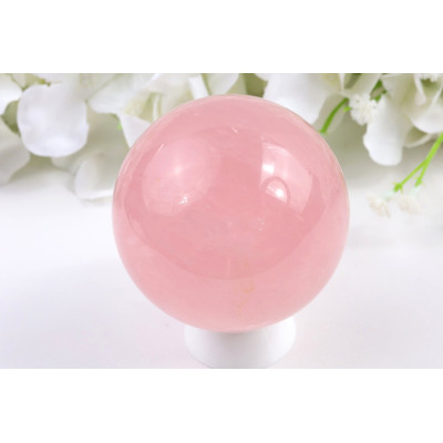 Růženínová koule 66 mm - kámen lásky a harmonie
