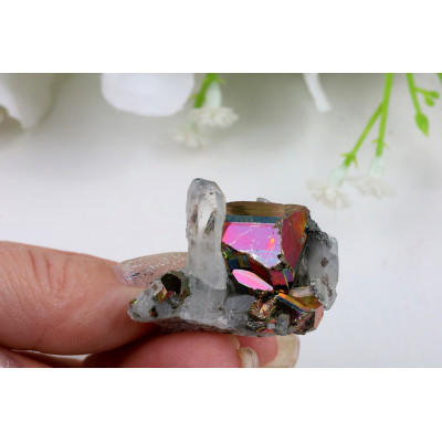 Duhový Pyrit křišťál 35x27x25 mm - Indonésie