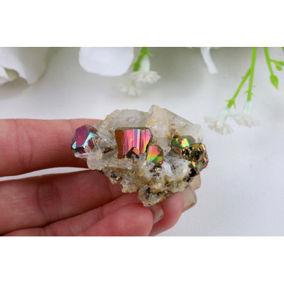 Duhový Pyrit 42x39x27 mm | Rainbow Pyrite Indonésie