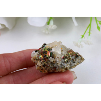 Duhový Pyrit 42x39x27 mm | Rainbow Pyrite Indonésie