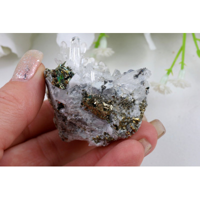 Duhový Pyrit křišťál 55x41x46mm - Indonésie