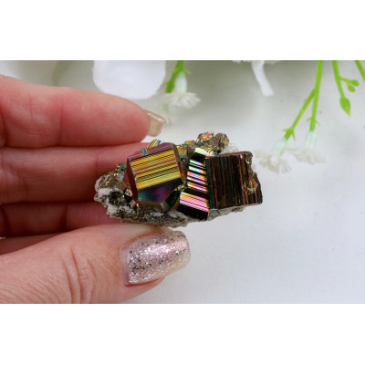 Duhový Pyrit Křišťál 38 g | Indonésie | Levnemineraly