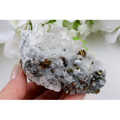 Duhový Pyrit křišťál 69x68x48mm - Indonésie