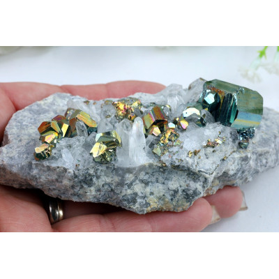 Duhový Pyrit 189g | Indonésie | Levné minerály