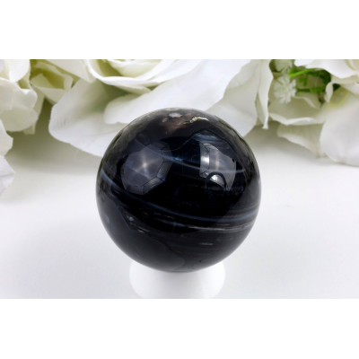 Černý třešňový achát koule 54 mm - křišťálové inkluze