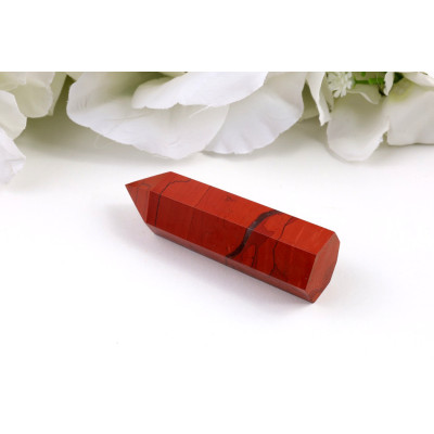 Obelisk červený jaspis 73x24x21 mm - kámen vitality