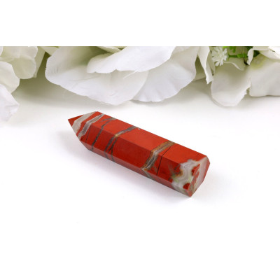 Obelisk červený jaspis 77x23x18 mm - kámen vitality