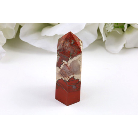 Obelisk červený jaspis 79x27x23 mm - kámen vitality