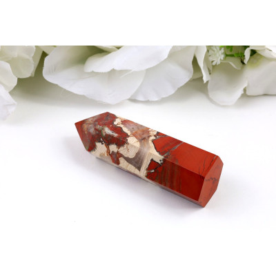 Obelisk červený jaspis 79x27x23 mm - kámen vitality