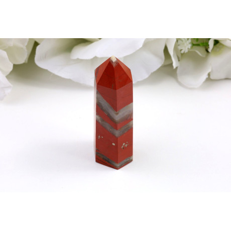 Obelisk červený jaspis 76x24x19 mm - kámen vitality