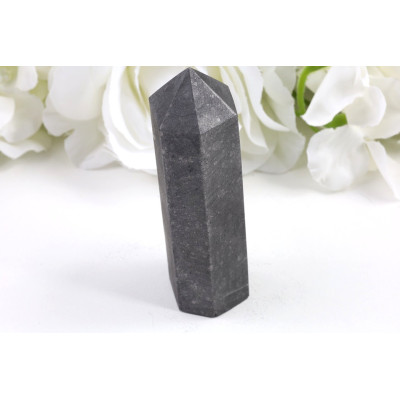 Obelisk šungit Karélie 93mm - ochranný kámen