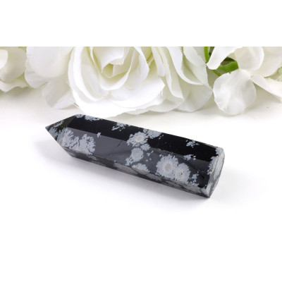 Obelisk vločkový obsidián 95x27x21mm | Levné minerály