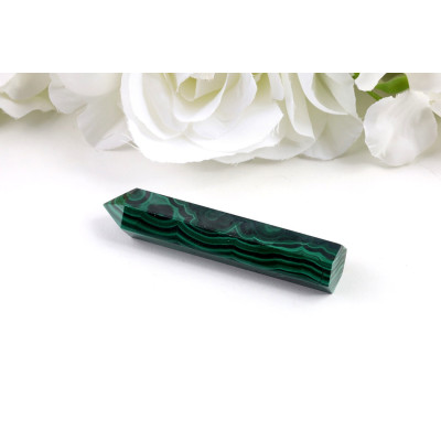 Obelisk malachit 77x17x14 mm - zelený kámen harmonie