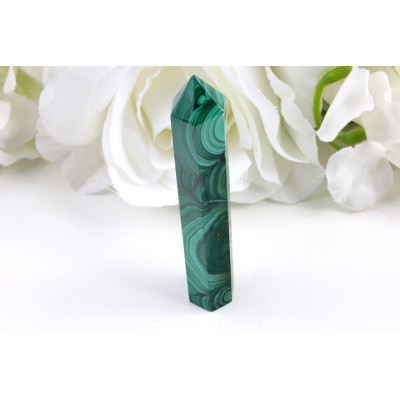 Obelisk malachit 88x17x14 mm - zelený kámen harmonie