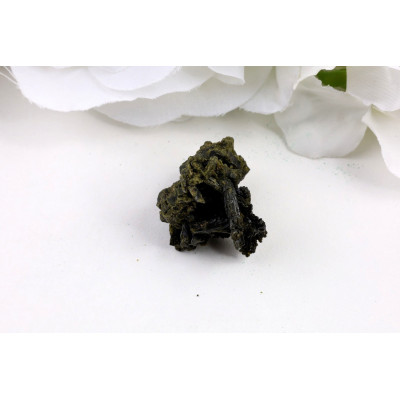 Epidot surový z Pákistánu 13g - Harmonie a Klid