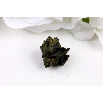 Epidot surový z Pákistánu 13g - Harmonie a Klid