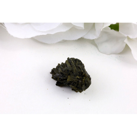 Epidot surový z Pákistánu 16g - Harmonie a Klid