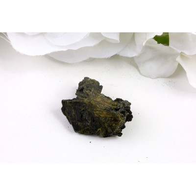 Epidot surový z Pákistánu 18g - Harmonie a Klid