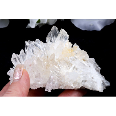 Křišťálová Drúza Sichuan 224g - Bílá Krása
