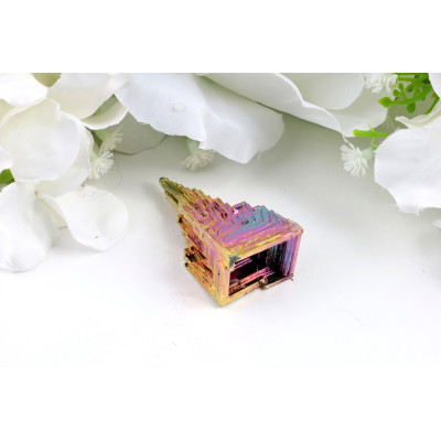 Bismutová věž 46mm - Zlatavý duhový minerál