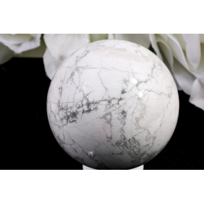 Koule Howlit 67 mm - bílý kámen s černým žilkováním