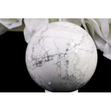 Koule Howlit 67 mm - bílý kámen s černým žilkováním
