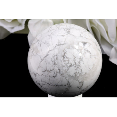 Koule Howlit 67 mm - bílý kámen s černým žilkováním