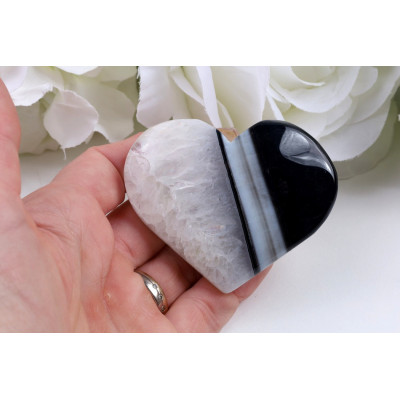 Srdce černý sardonyx 63x51 mm - lesk, 87 g, č. 872