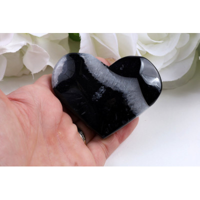 Srdce černý sardonyx 66x51 mm - lesk, 89 g, č. 876