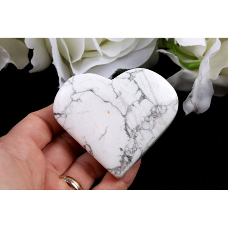 Srdce Howlit 102g - bílý kámen s šedými žilkami