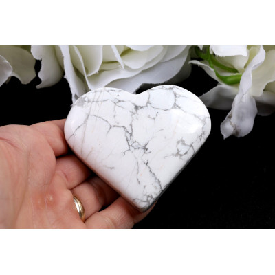 Srdce Howlit 102g - bílý kámen s šedými žilkami