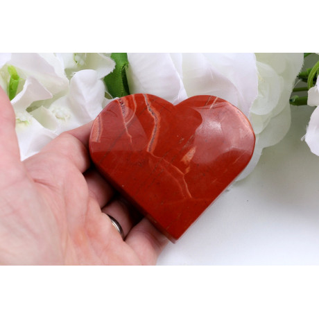 Srdce červený jaspis 68x60x22 mm | Levné Minerály